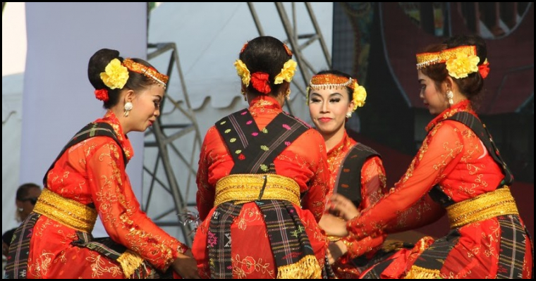 Menghormati Warisan Budaya Harmoni Tari Tradisional Dan Musik